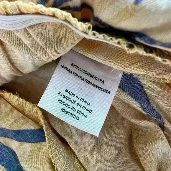 Hiatus Women’s Ruffle Layer Mustard Floral Crop Top Size Small - Picture 11 of 13